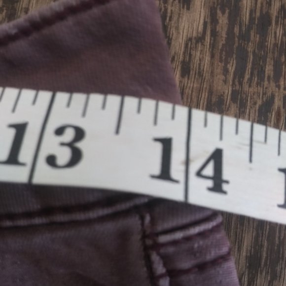 Refuge Faded Purple Distressed Denim Shorts Women's Size 8 - Picture 4 of 5